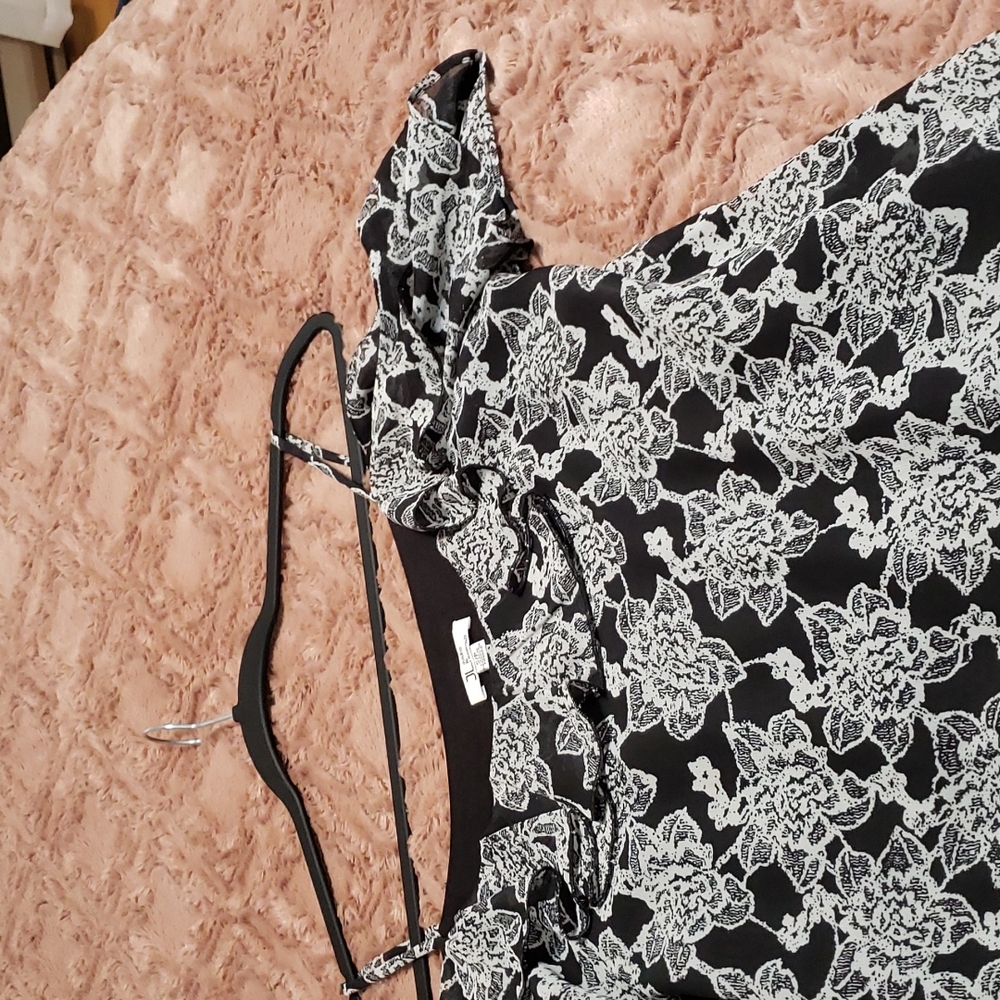 DRESS - Picture 3 of 3